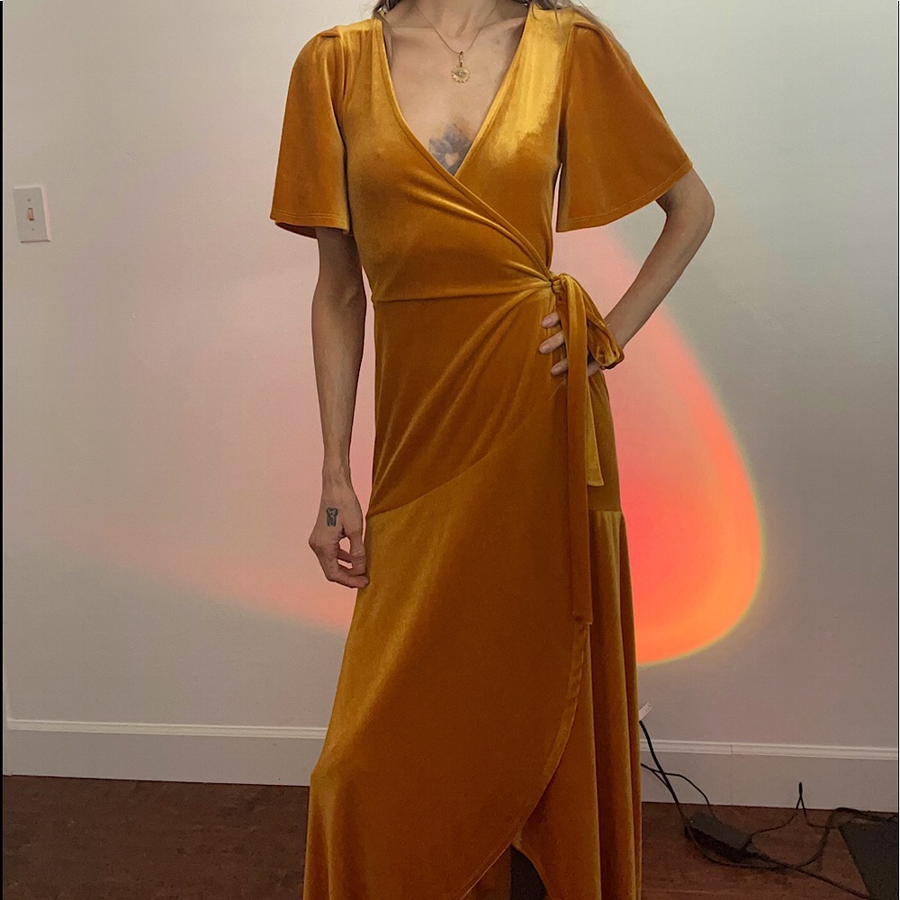 Leith Maxi wrap maxi dress Color- Mustard/Gold, Velour/Velvet Size XS.